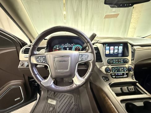 Used 2019 GMC Yukon Denali image 28