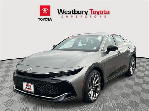 Certified 2026 Toyota Crown w/ Advanced Technology Package AWD/4WD image 5