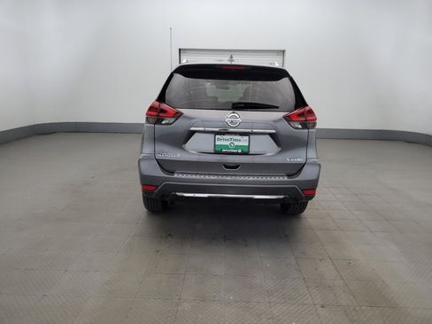 Used 2018 Nissan Rogue SV w/ Premium Package AWD/4WD image 6
