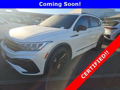 Used 2024 Volkswagen Tiguan SE R-Line