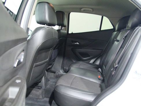 Used 2019 Buick Encore Preferred AWD/4WD image 27