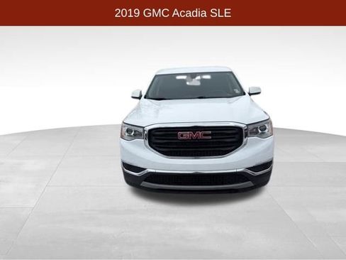 Used 2019 GMC Acadia SLE image 2