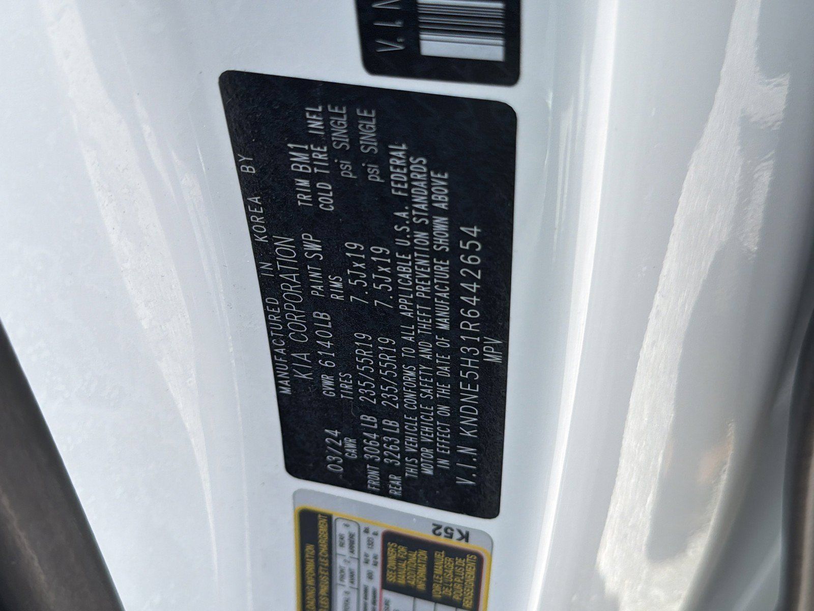 Used 2024 Kia Carnival SX FWD image 40