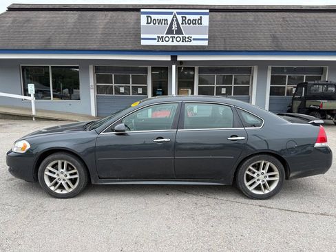 Used 2015 Chevrolet Impala LTZ FWD image 2
