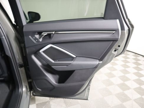 Used 2025 Audi Q3 2.0T Premium w/ Convenience Package image 29