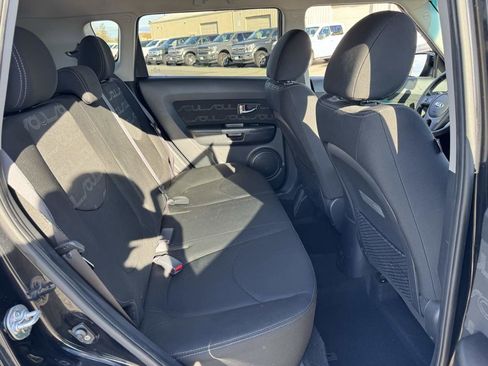 Used 2013 Kia Soul + image 16