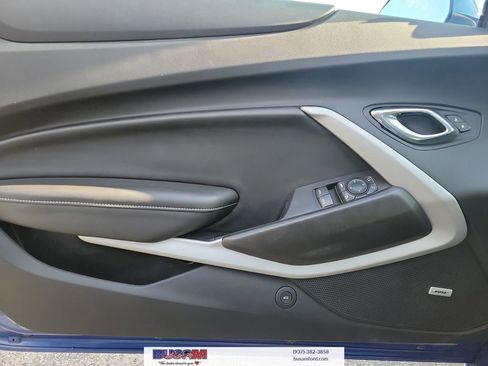 Used 2021 Chevrolet Camaro LT w/ RS Package image 10