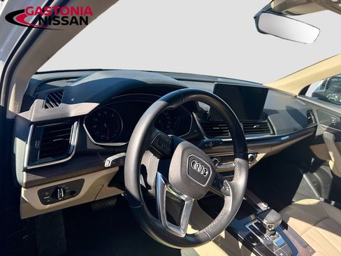 Used 2022 Audi Q5 2.0T Premium AWD/4WD image 10