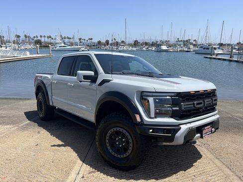Used 2024 Ford F150 Raptor AWD/4WD image 4
