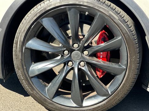Used 2018 Tesla Model X 100D AWD/4WD image 31