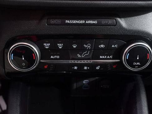 Used 2022 Ford Escape SE w/ Convenience Package AWD/4WD image 30