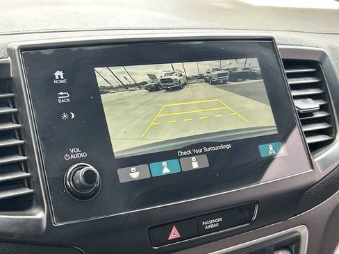 Used 2021 Honda Pilot EX image 26