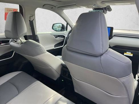 New 2025 Toyota RAV4 Limited image 18