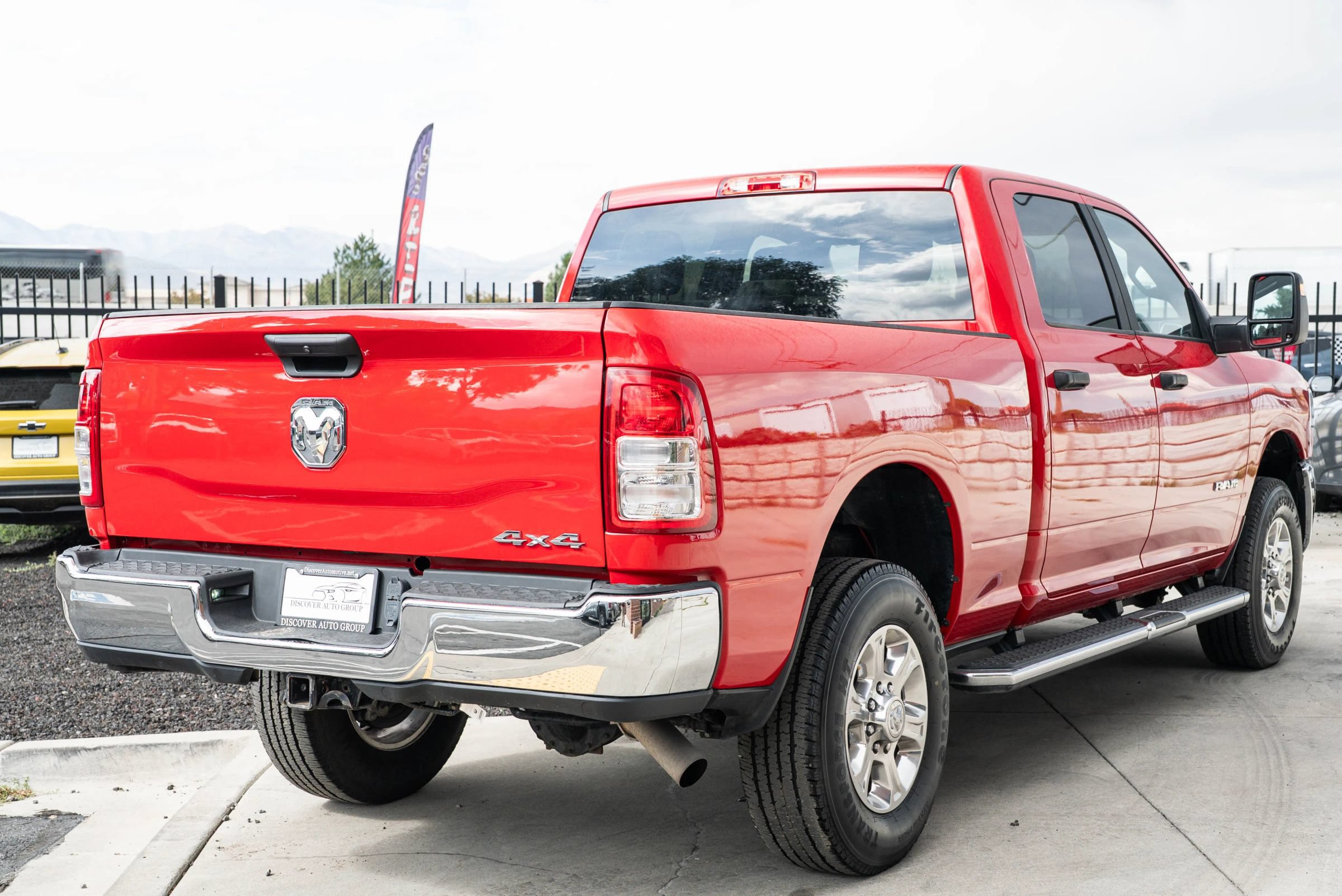 Used 2024 RAM 2500 Big Horn w/ Bed Utility Group AWD/4WD image 9