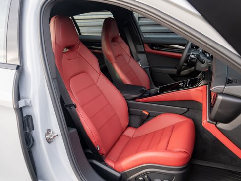 New 2026 Porsche Panamera 4 image 37