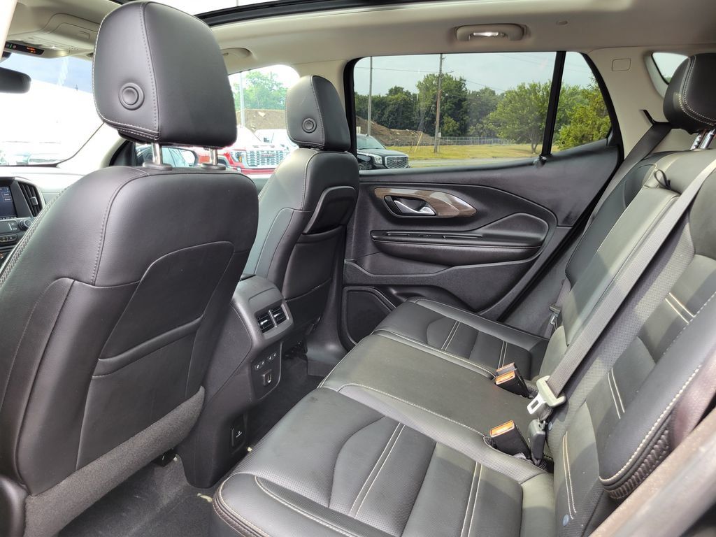 Used 2022 GMC Terrain Denali w/ Denali Premium Package AWD/4WD image 26