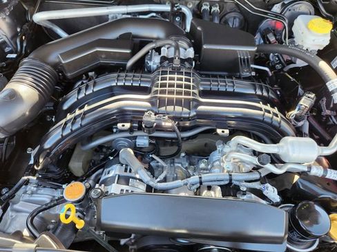 Used 2024 Subaru Crosstrek 2.0i Premium image 29