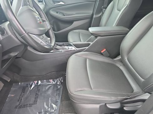 Used 2024 Buick Encore GX Sport Touring FWD image 29