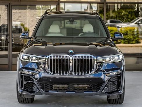 Used 2020 BMW X7 xDrive40i w/ M Sport Package AWD/4WD image 5