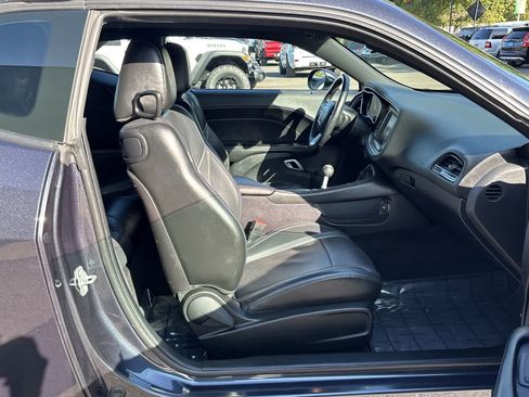 Used 2016 Dodge Challenger R/T Plus RWD image 9