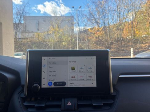 Used 2025 Toyota RAV4 LE image 21