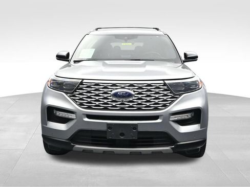 Used 2021 Ford Explorer Platinum w/ Equipment Group 601A AWD/4WD image 8