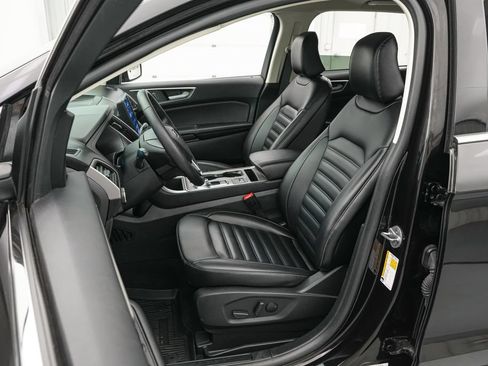 Certified 2024 Ford Edge SEL w/ Convenience Package AWD/4WD image 11