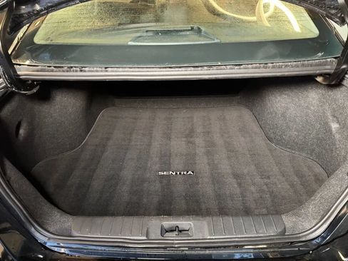 Used 2024 Nissan Sentra S FWD image 22