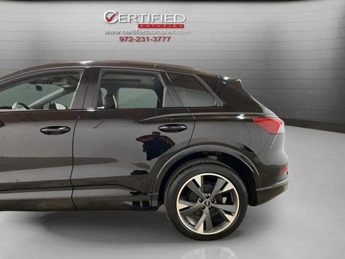 Used 2024 Audi Q4 e-tron Premium w/ Convenience Package image 90