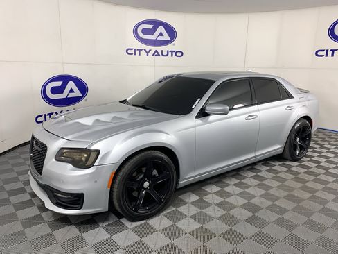 Used 2022 Chrysler 300 S RWD image 7