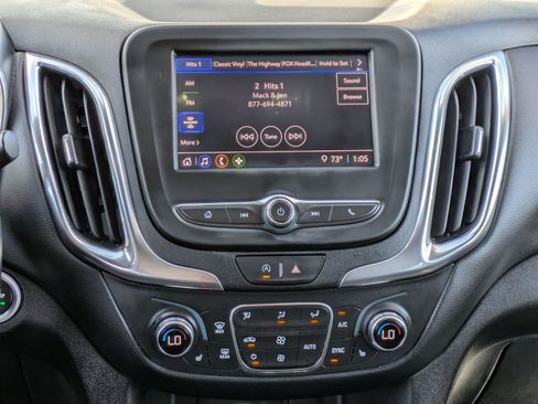 Used 2022 Chevrolet Equinox LT image 18
