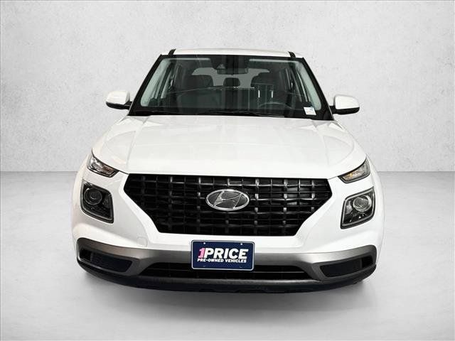 Used 2020 Hyundai Venue SE FWD image 2