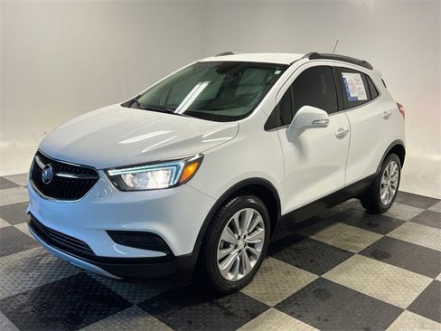 Used 2018 Buick Encore Preferred image 3