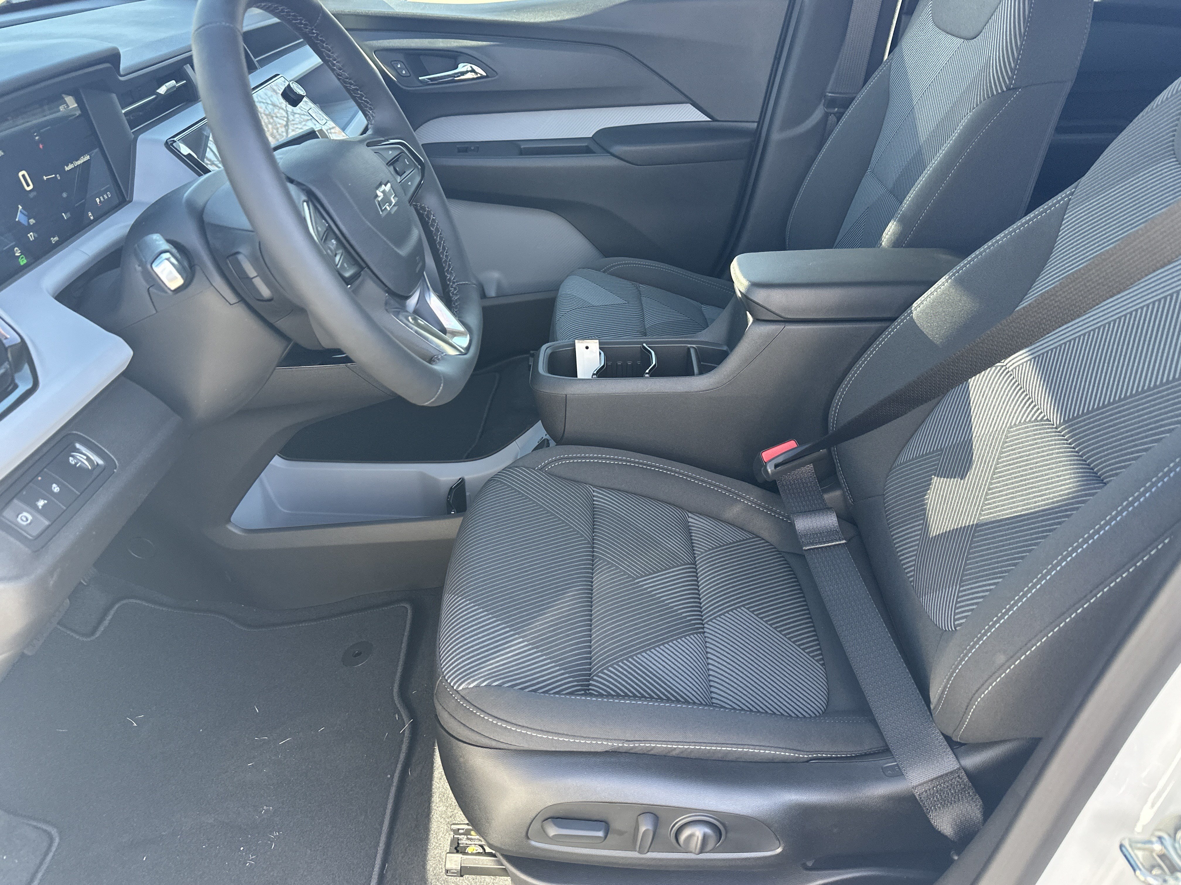 New 2027 Chevrolet Bolt LT w/ Comfort Package FWD image 9