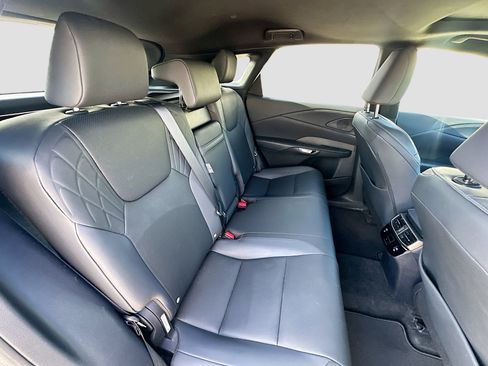 Used 2023 Lexus RX 350 Premium image 29