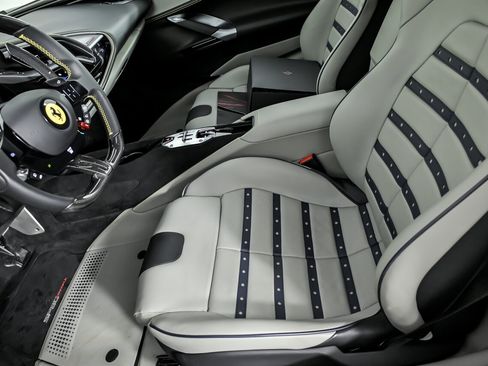 Used 2023 Ferrari SF90 Stradale image 27