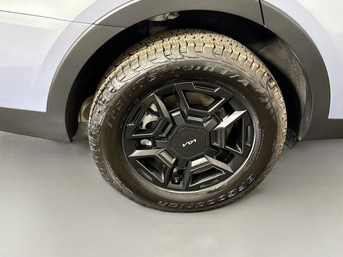 Used 2024 Kia Sorento SX Prestige w/ Sage Leather Package image 33