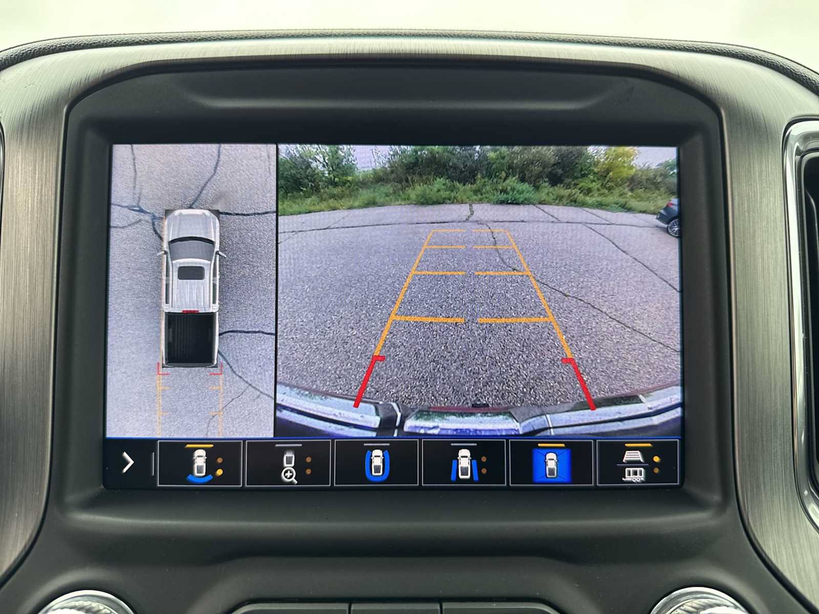 Certified 2020 GMC Sierra 1500 Denali w/ Denali Premium Package AWD/4WD image 24