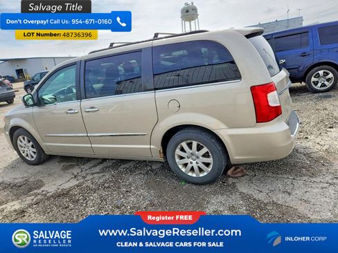 Used 2012 Chrysler Town & Country Touring-L w/ Driver Convenience Group image 3