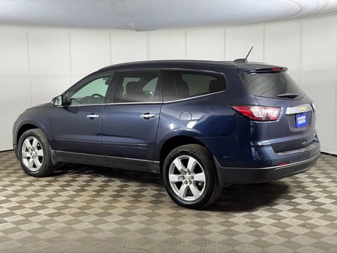 Used 2016 Chevrolet Traverse LT w/ Style and Technology Package FWD image 7