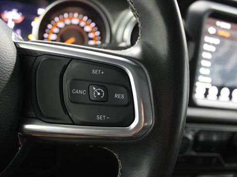 Used 2023 Jeep Wrangler Unlimited Sahara w/ Cold Weather Group AWD/4WD image 36