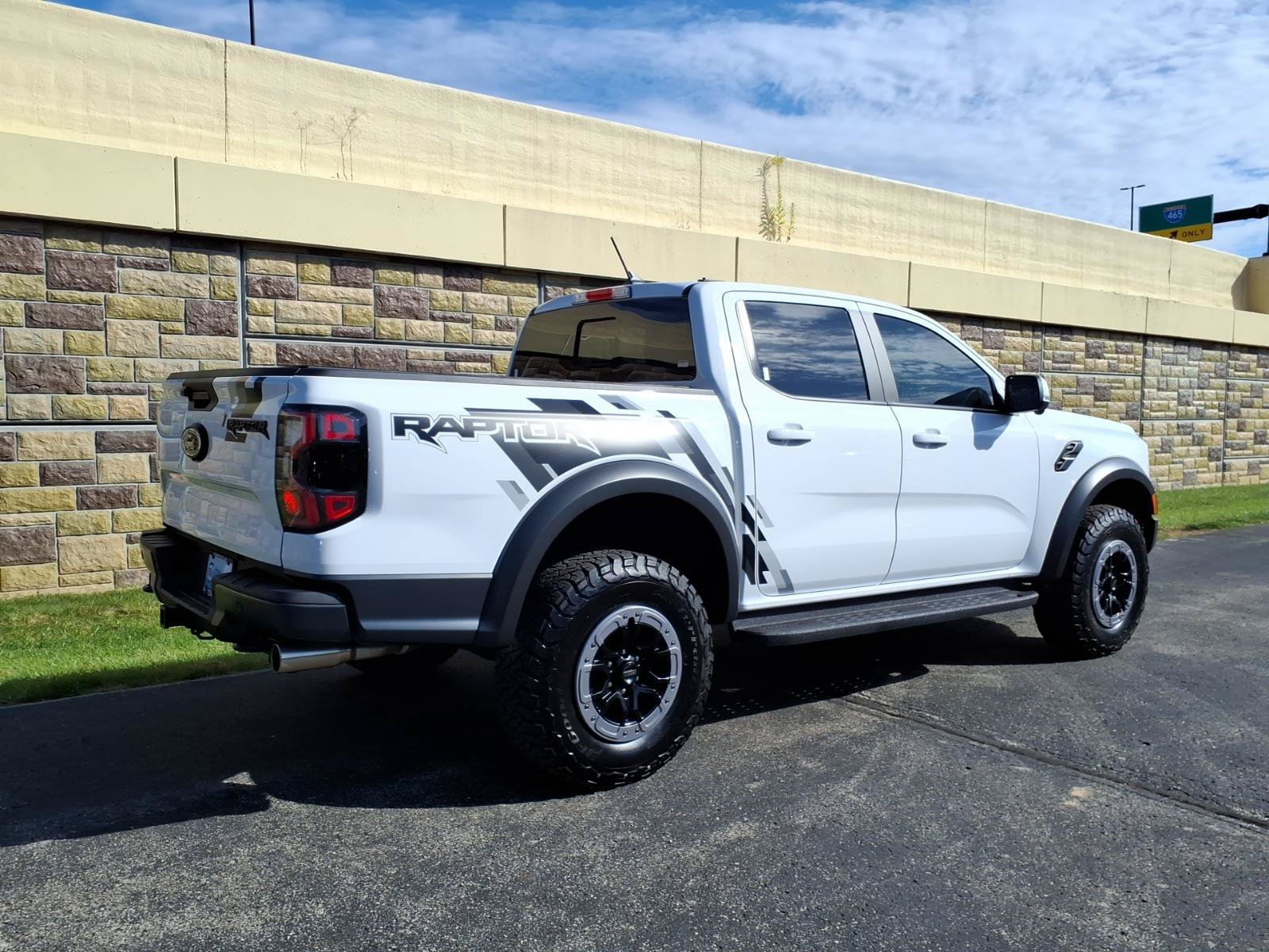 Used 2025 Ford Ranger Raptor AWD/4WD image 11