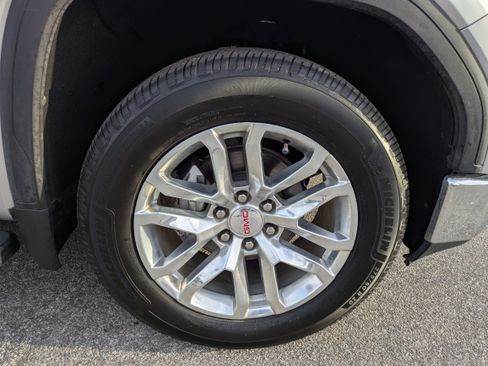 Certified 2022 GMC Sierra 1500 SLT w/ SLT Premium Plus Package image 12