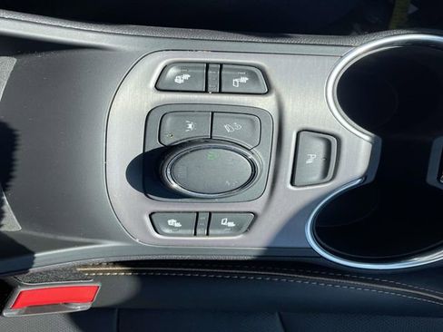 Certified 2022 GMC Terrain AT4 w/ Infotainment Package II AWD/4WD image 28