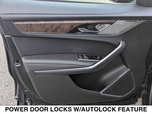 Used 2023 Jaguar F-PACE S image 11