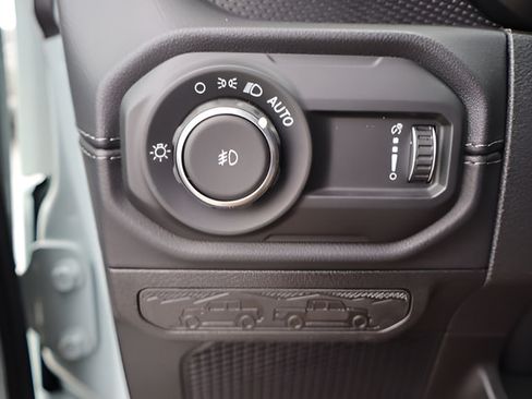 New 2026 Jeep Wrangler Unlimited Rubicon AWD/4WD image 17