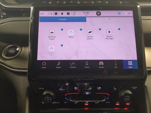 Used 2022 Jeep Grand Cherokee Limited 4xe w/ Luxury Tech Group II AWD/4WD image 25