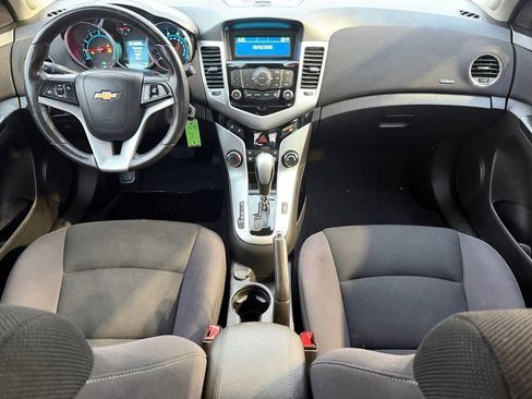 Used 2014 Chevrolet Cruze LT image 13