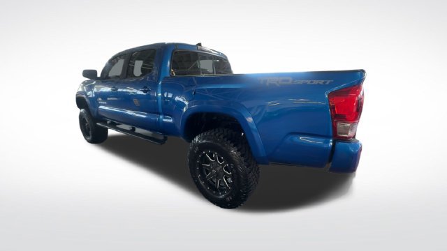 Used 2016 Toyota Tacoma TRD Sport RWD image 7