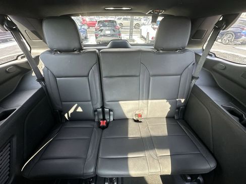 Used 2023 Chevrolet Tahoe Z71 w/ Luxury Package image 23